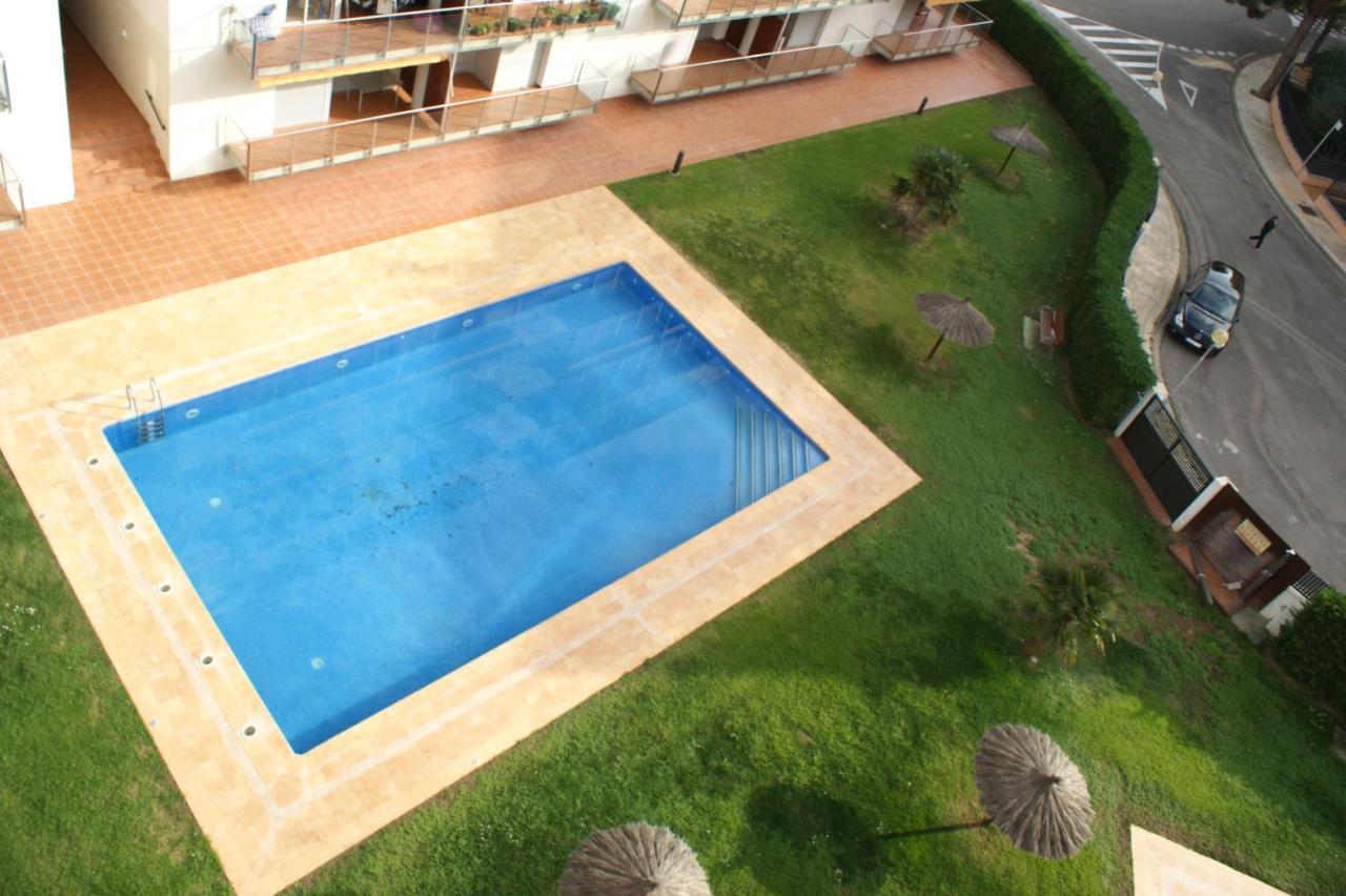 Apartamento En Roses Con Parking Y Piscina Lägenhet Exteriör bild
